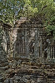 Angkor - ruins of Beng Mealea